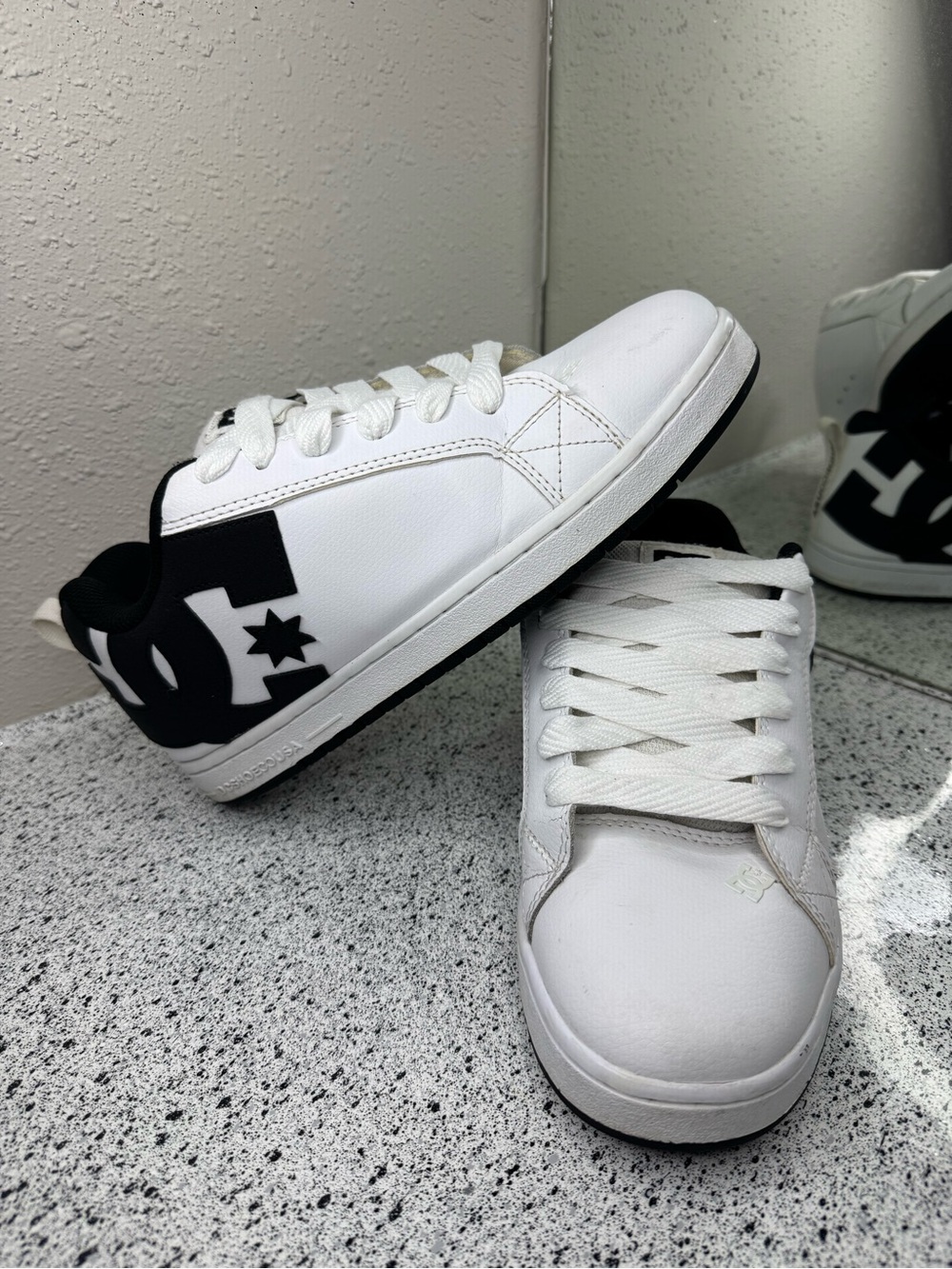 DC White and Black Skate Sneakers with Large Logo - Picture 3 of 11